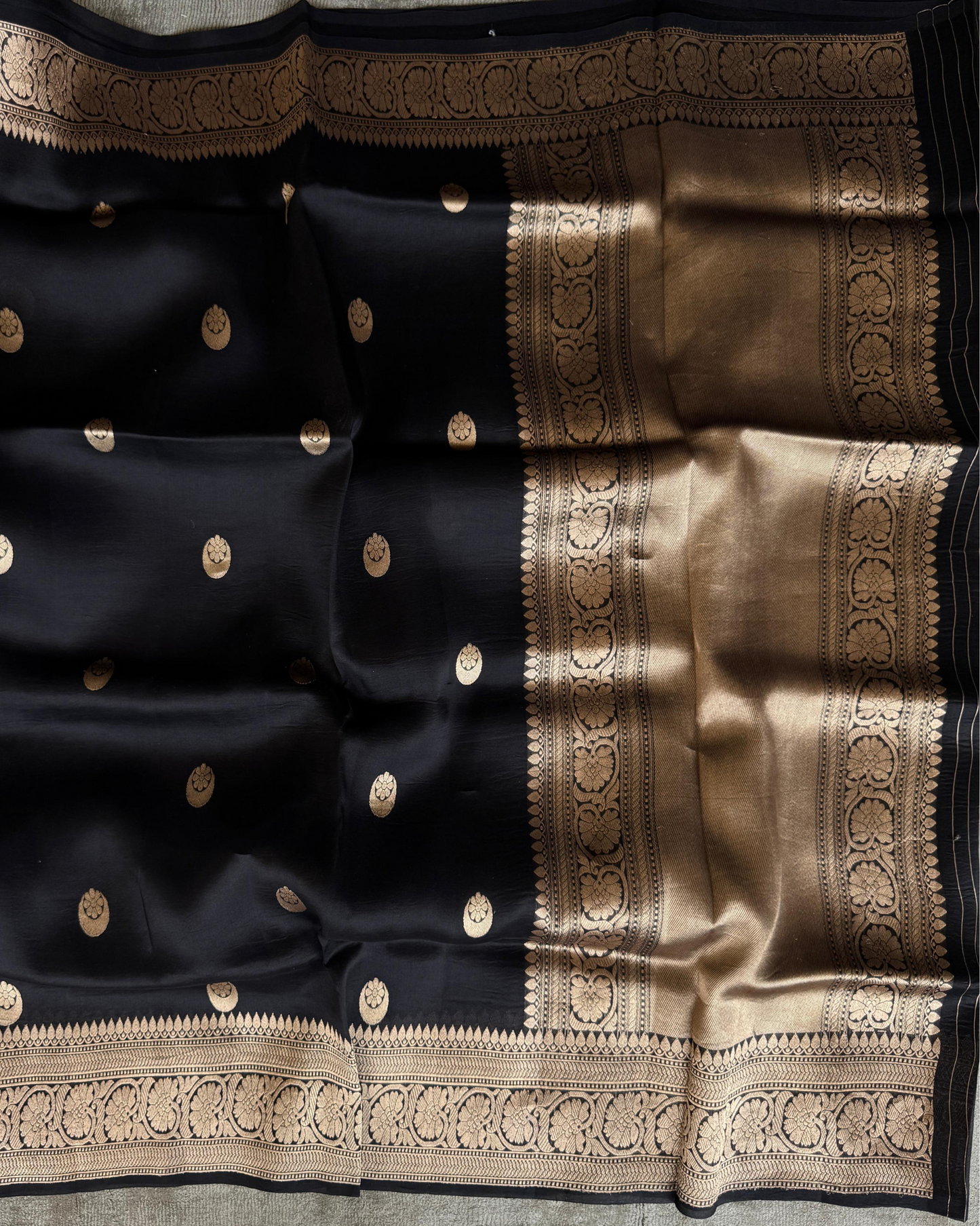 Black Chand Tara Pure Banarasi Kora Silk Saree