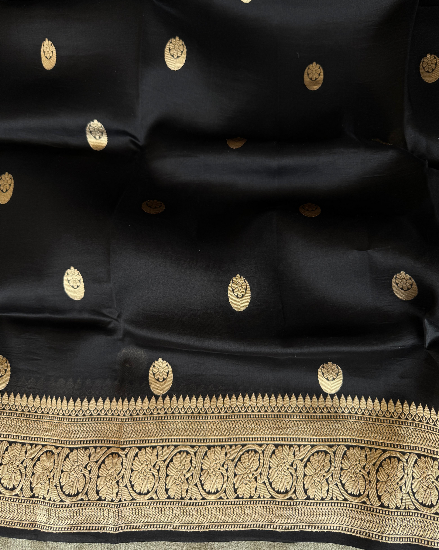 Black Chand Tara Pure Banarasi Kora Silk Saree