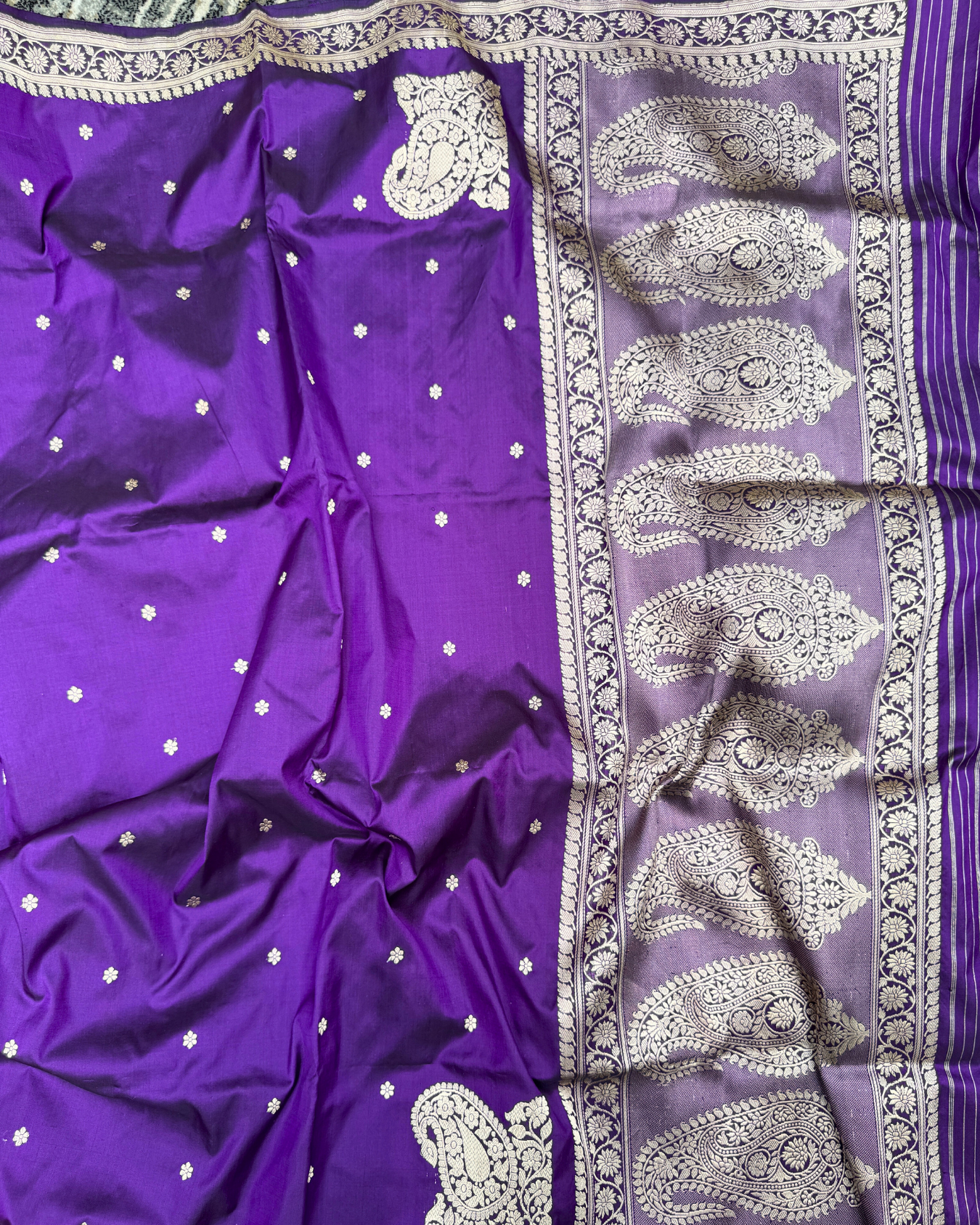 Pure Banarasi Katan Handloom Saree with Koniya Motifs