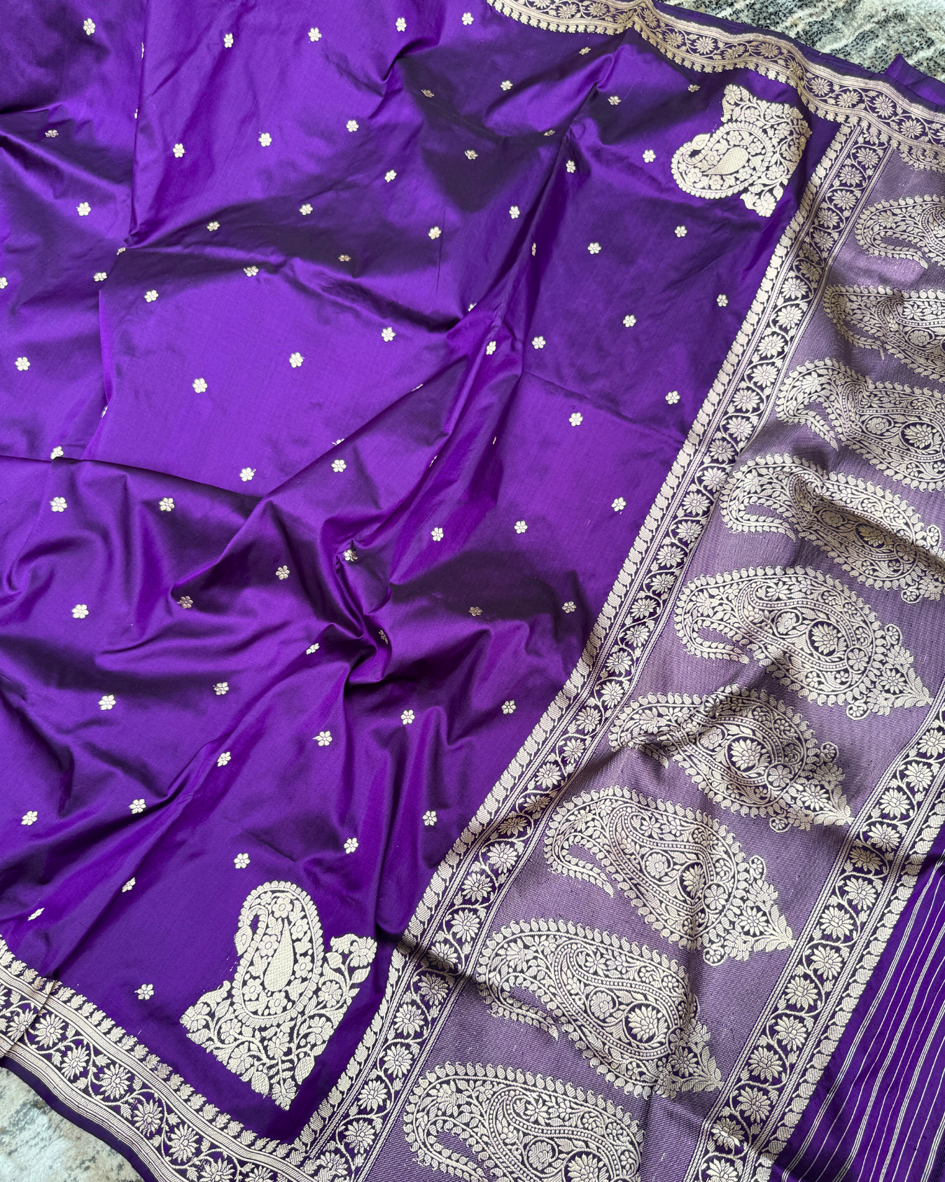Pure Banarasi Katan Handloom Saree with Koniya Motifs