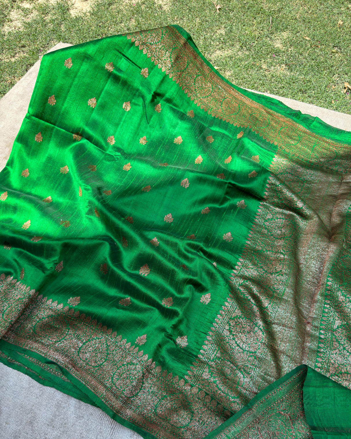 Green Pure Banarasi Raw SIlk Saree