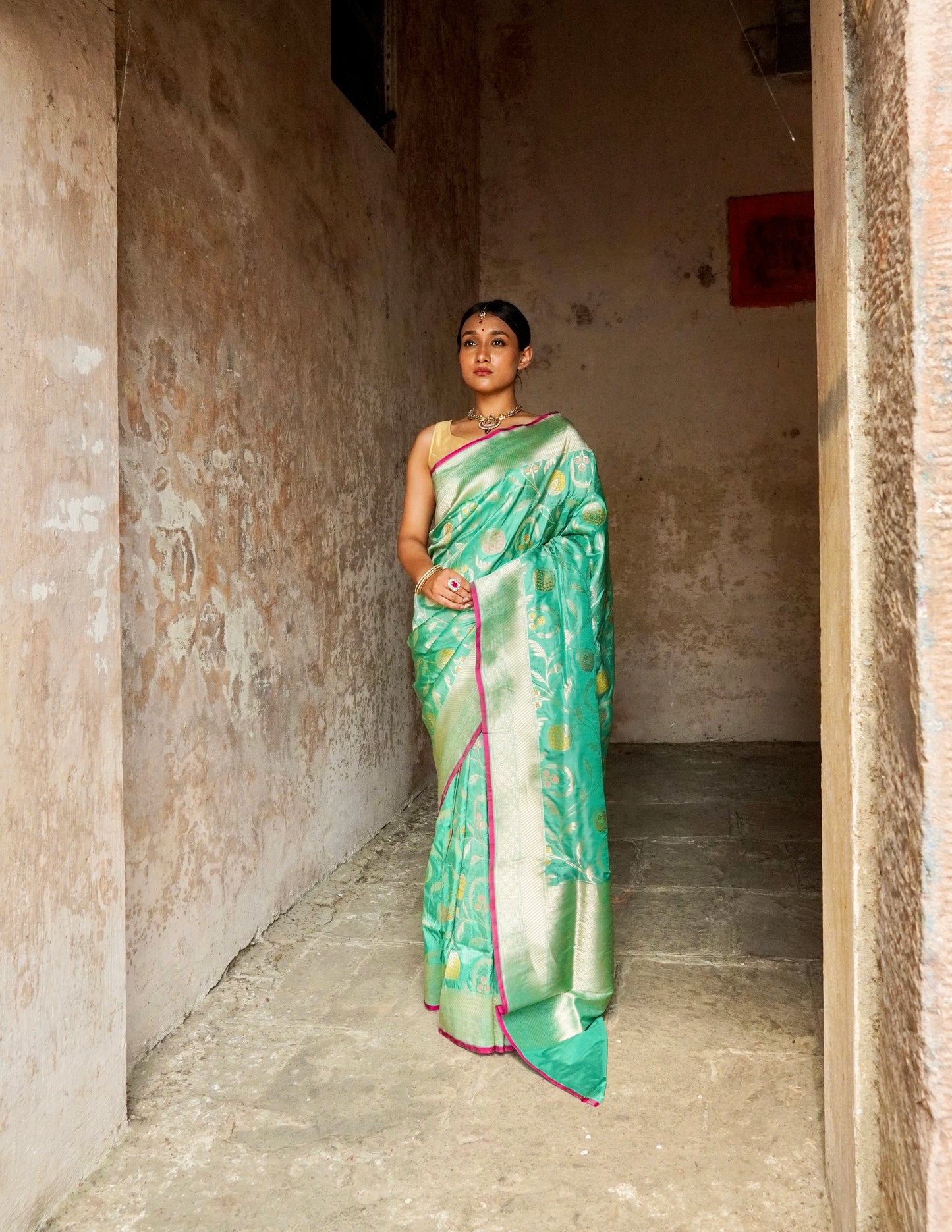 'Aayat' Light Green Katan Floral Tilfi Banarasi Jaal Saree