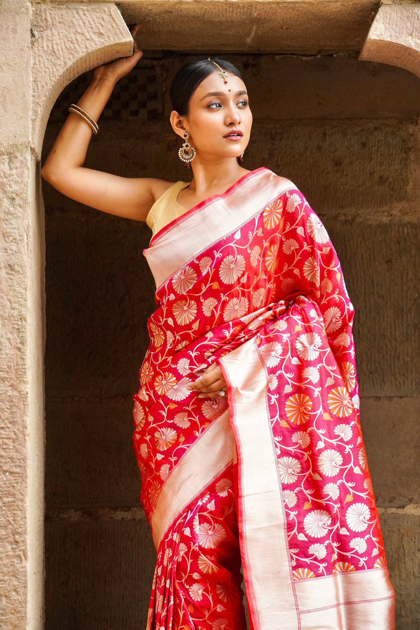 'Aayat' Red Katan Floral Tilfi Banarasi Jaal Saree