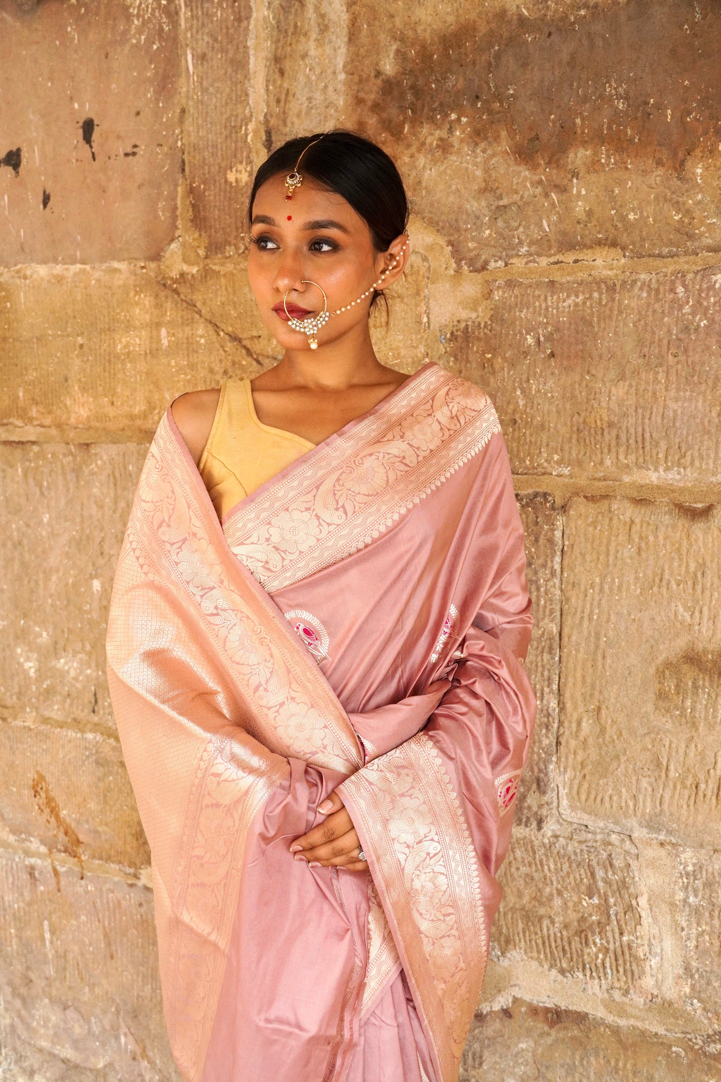 'Aayat' Coral Peach Floral Alfi Boota Katan Banarasi Saree
