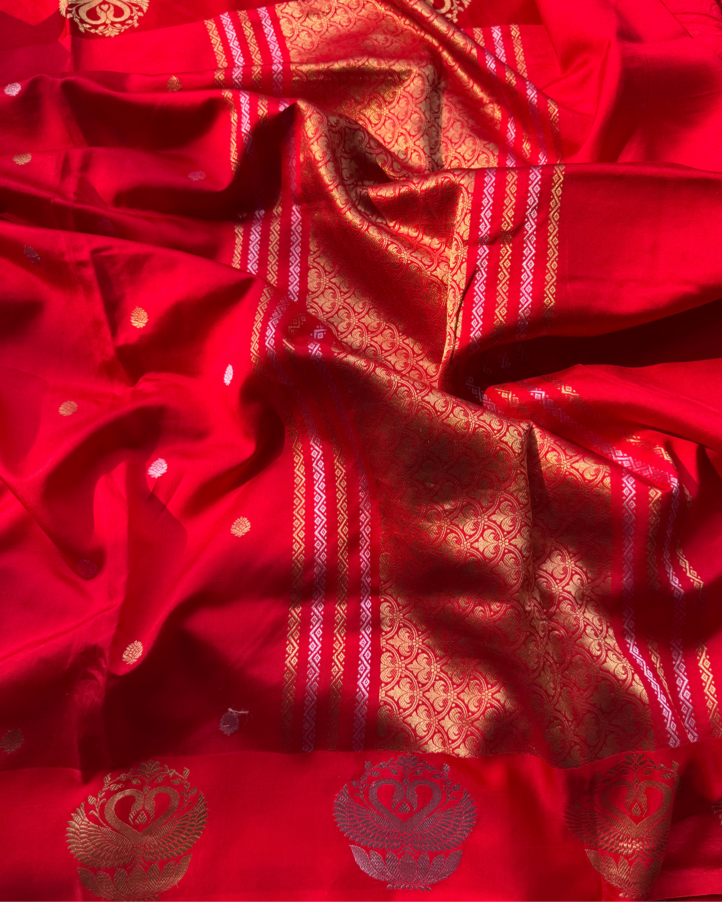 Red Pure Banarasi Mulberry Mango Soft Silk Saree