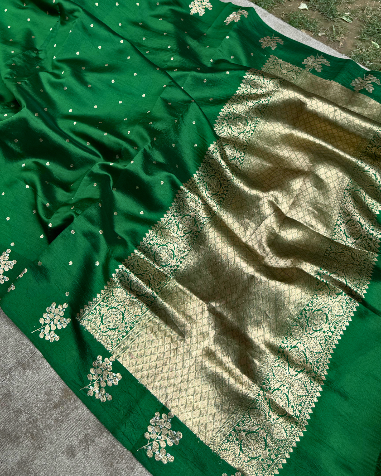 Dare Green Pure Banarasi Mulberry Soft Silk Saree