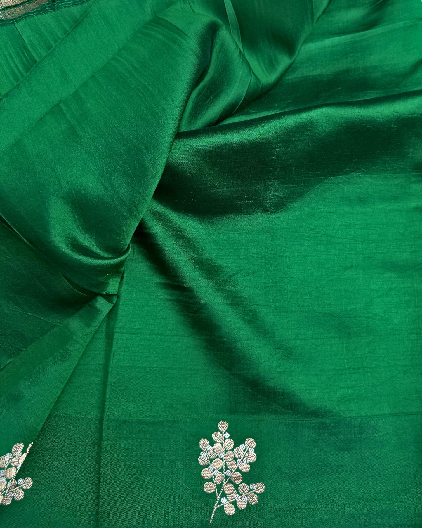 Dare Green Pure Banarasi Mulberry Soft Silk Saree