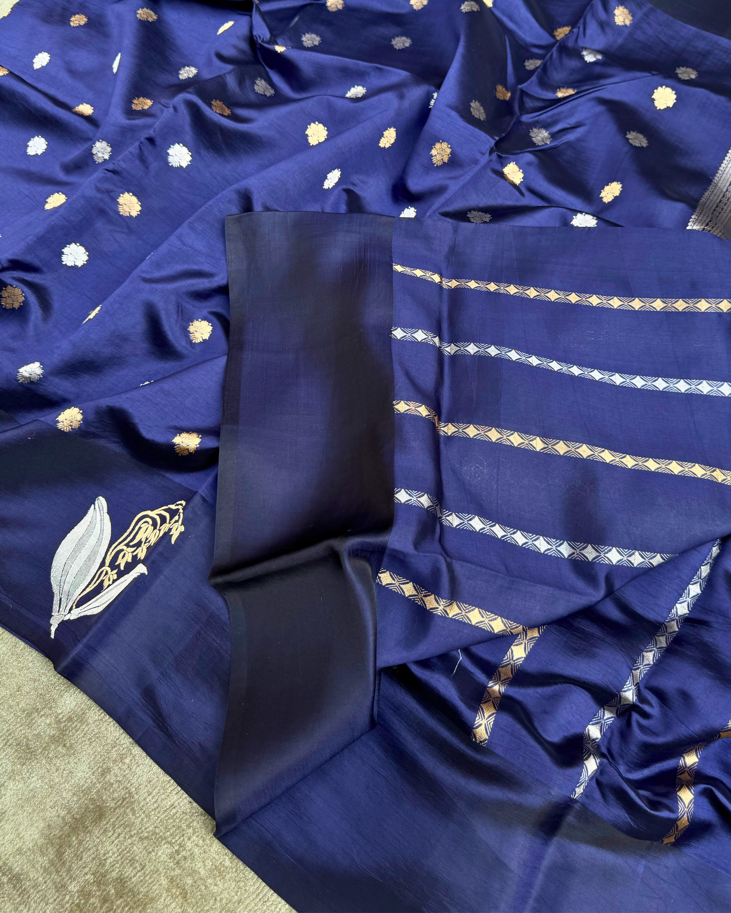 Navy Blue Pure Banarasi Mulberry Mango Soft Silk Saree