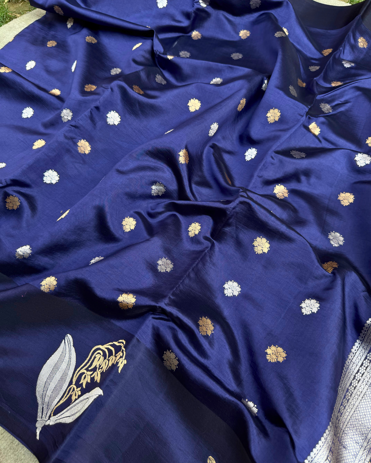 Navy Blue Pure Banarasi Mulberry Mango Soft Silk Saree