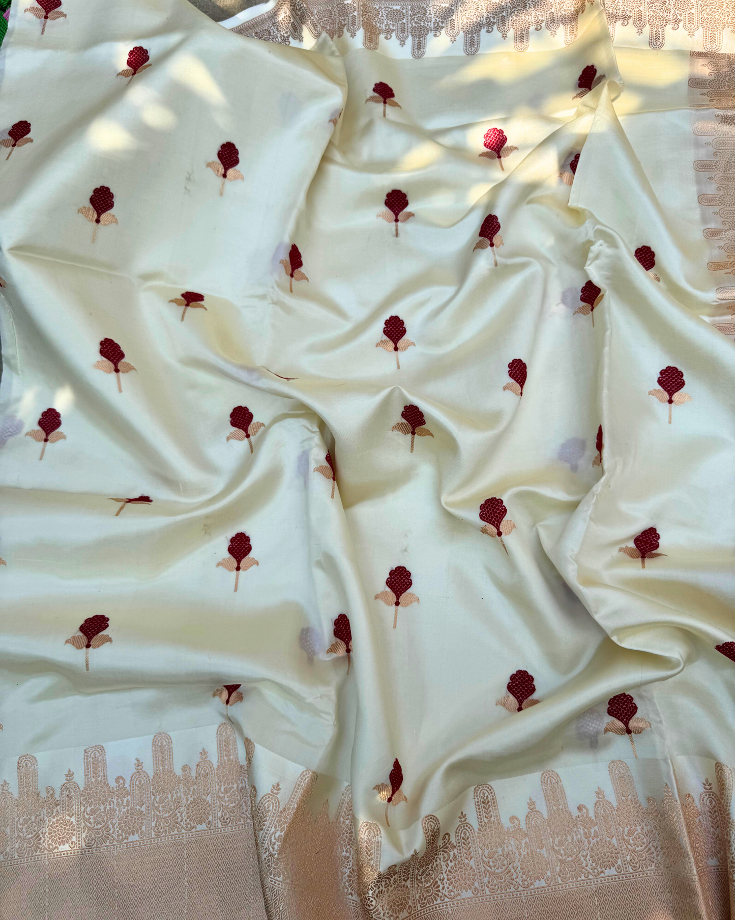 White Pure Banarasi Mulberry Soft Silk Saree