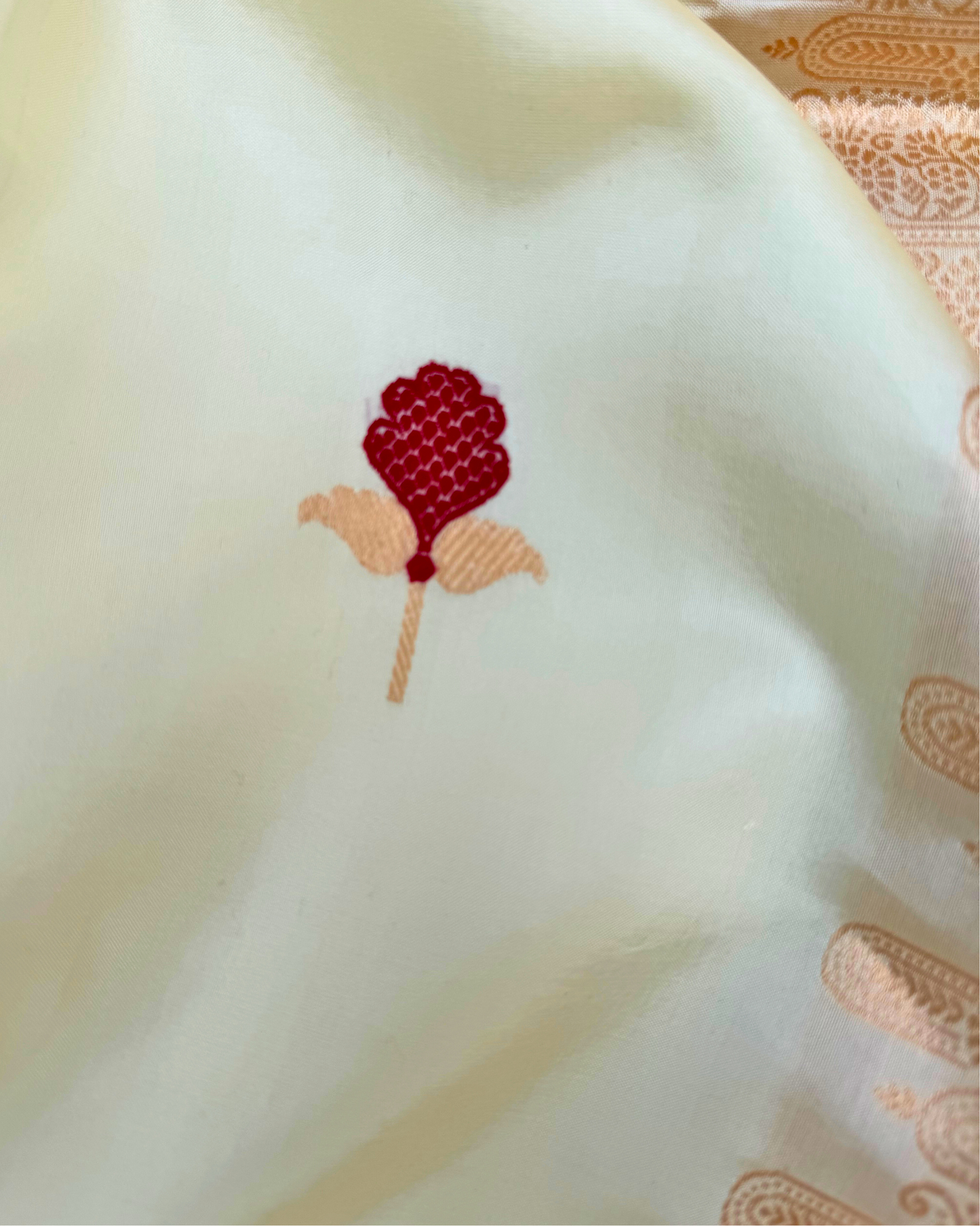 White Pure Banarasi Mulberry Soft Silk Saree