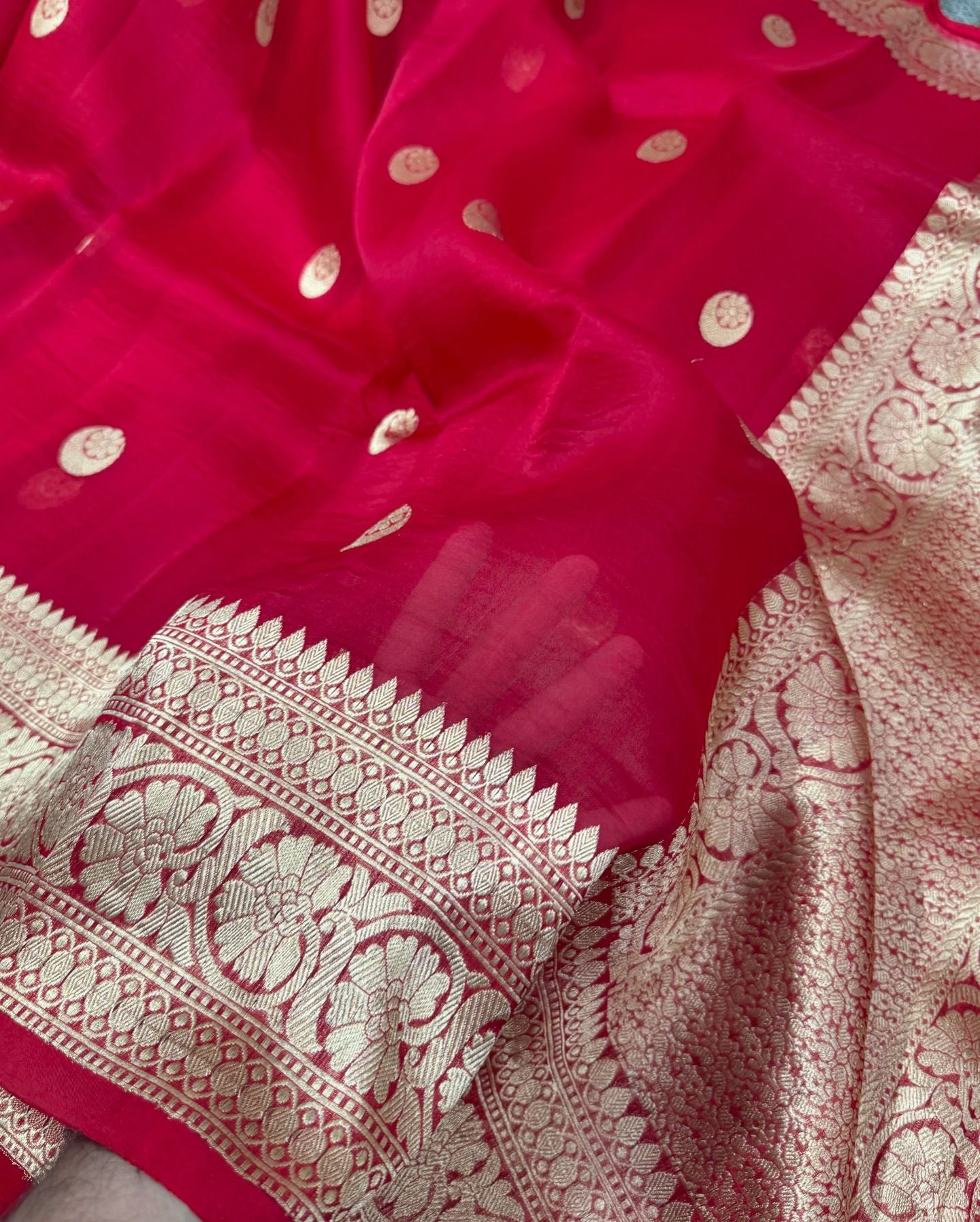 Red Chand Tara Pure Banarasi Kora Silk Saree