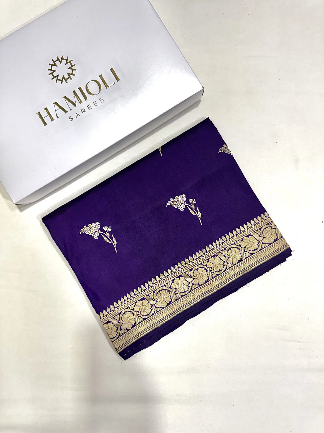 Banarasi Suit vs Banarasi Saree: Which One to Wear for Which Wedding Function