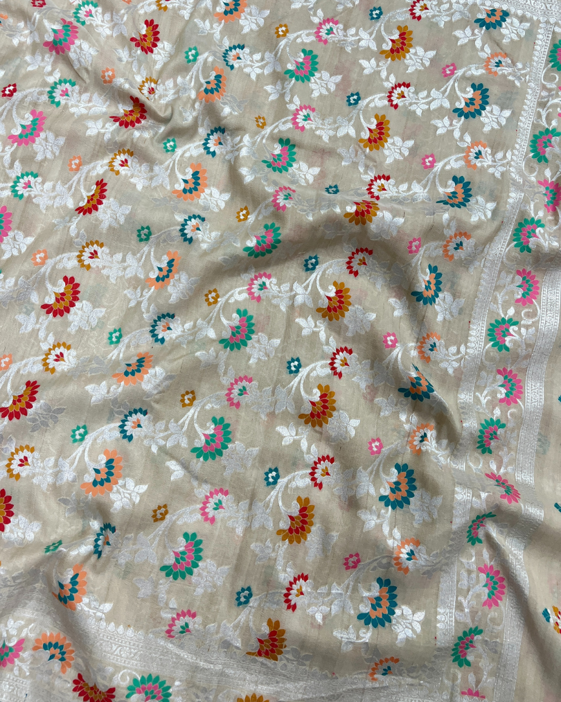 Close-up of Tilfi Meenakari floral jaal on ash white saree