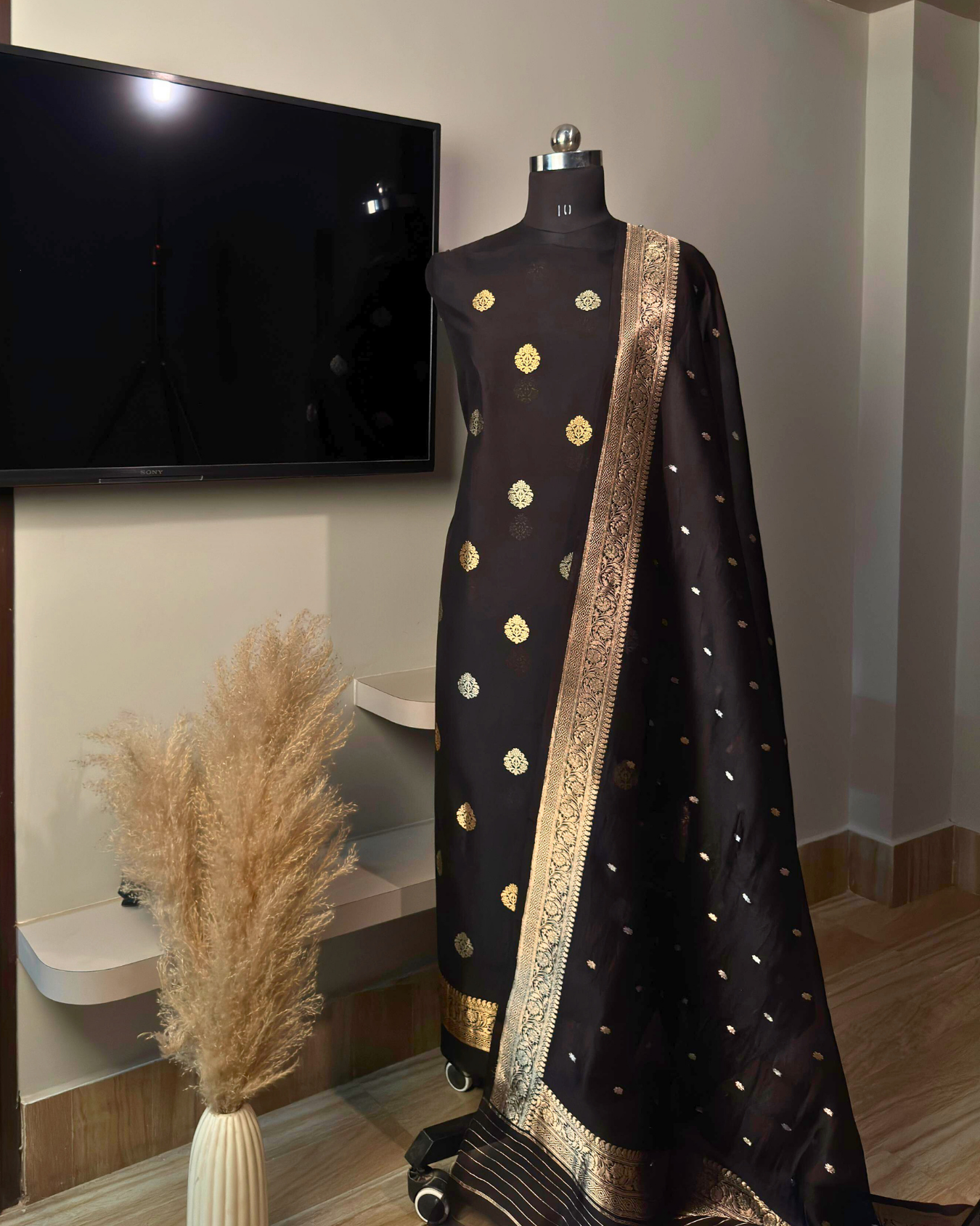 Black Pure Banarasi Mercerised Kora Handloom Kadwa Suit Set with Dupatta