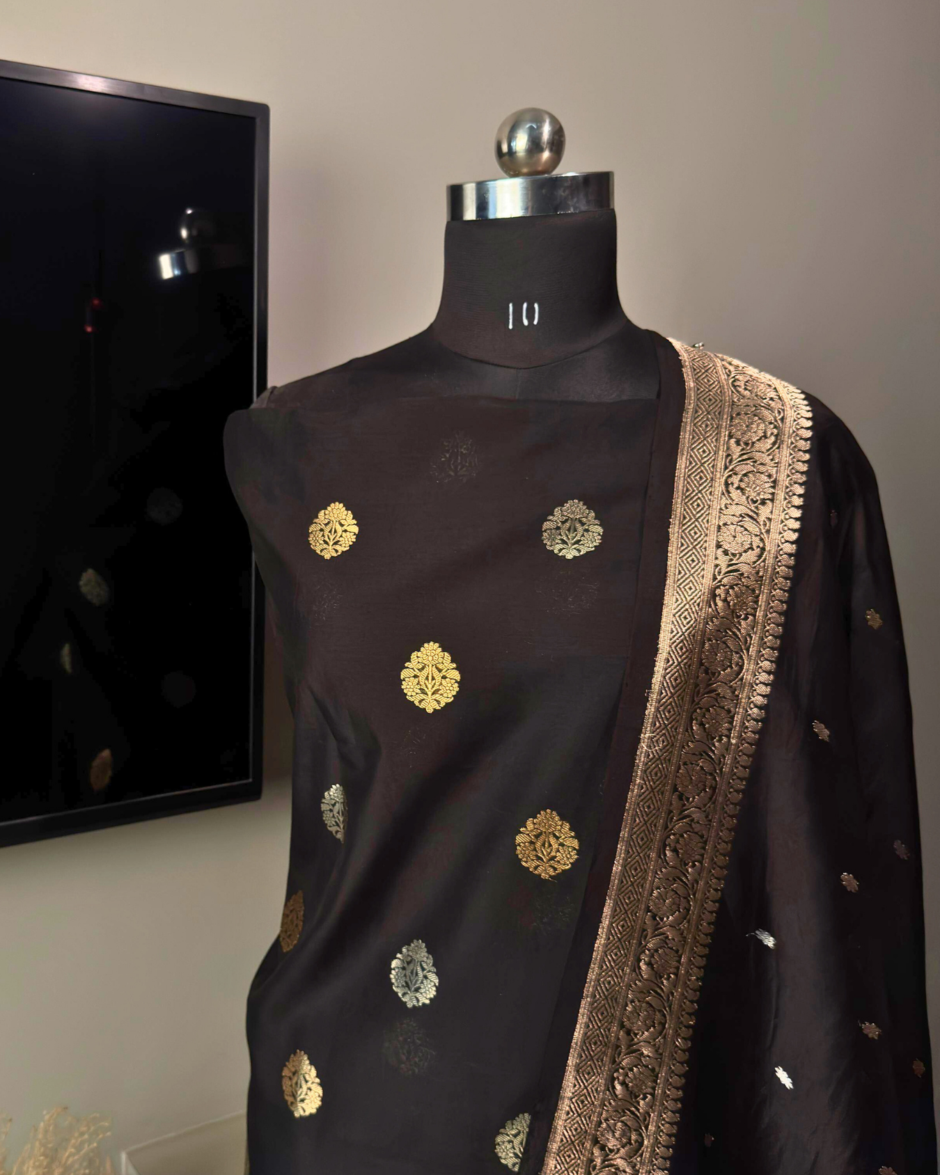 Black Pure Banarasi Mercerised Kora Handloom Kadwa Suit Set with Dupatta