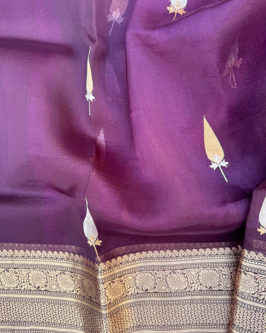 Handwoven border and pallu on dark purple pure Banarasi Kora silk saree