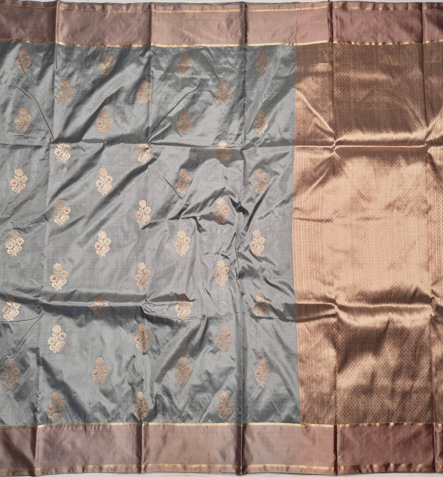 Powder Blue Pure Katan Silk Kadwa Handwoven Banarasi Saree