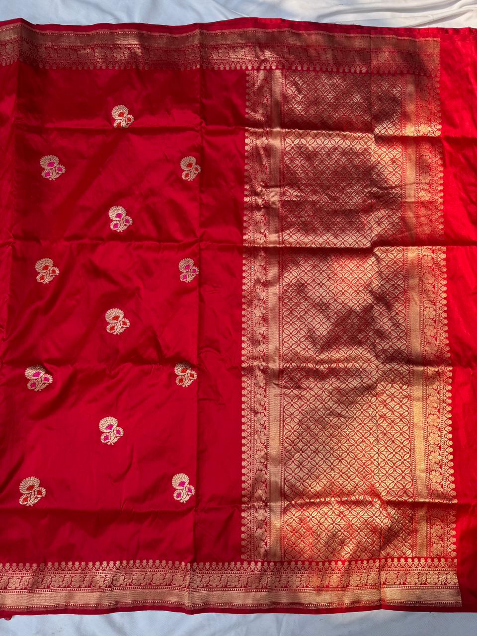 Rich Kadwa Meenakari pallu on Lal-E-Nazar pure silk saree from Varanasi