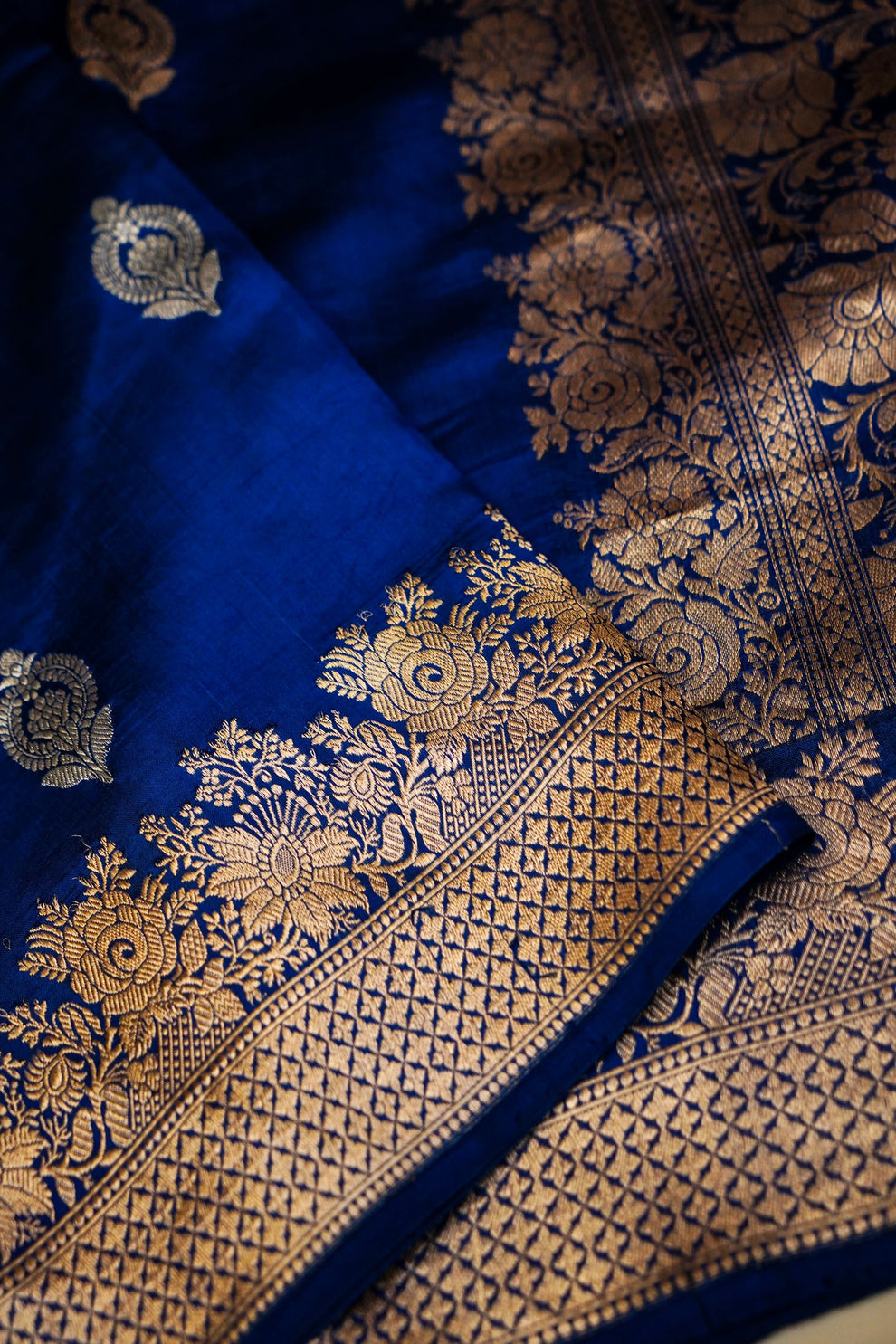 Handcrafted royal blue Banarasi silk saree pallu with intricate zari work