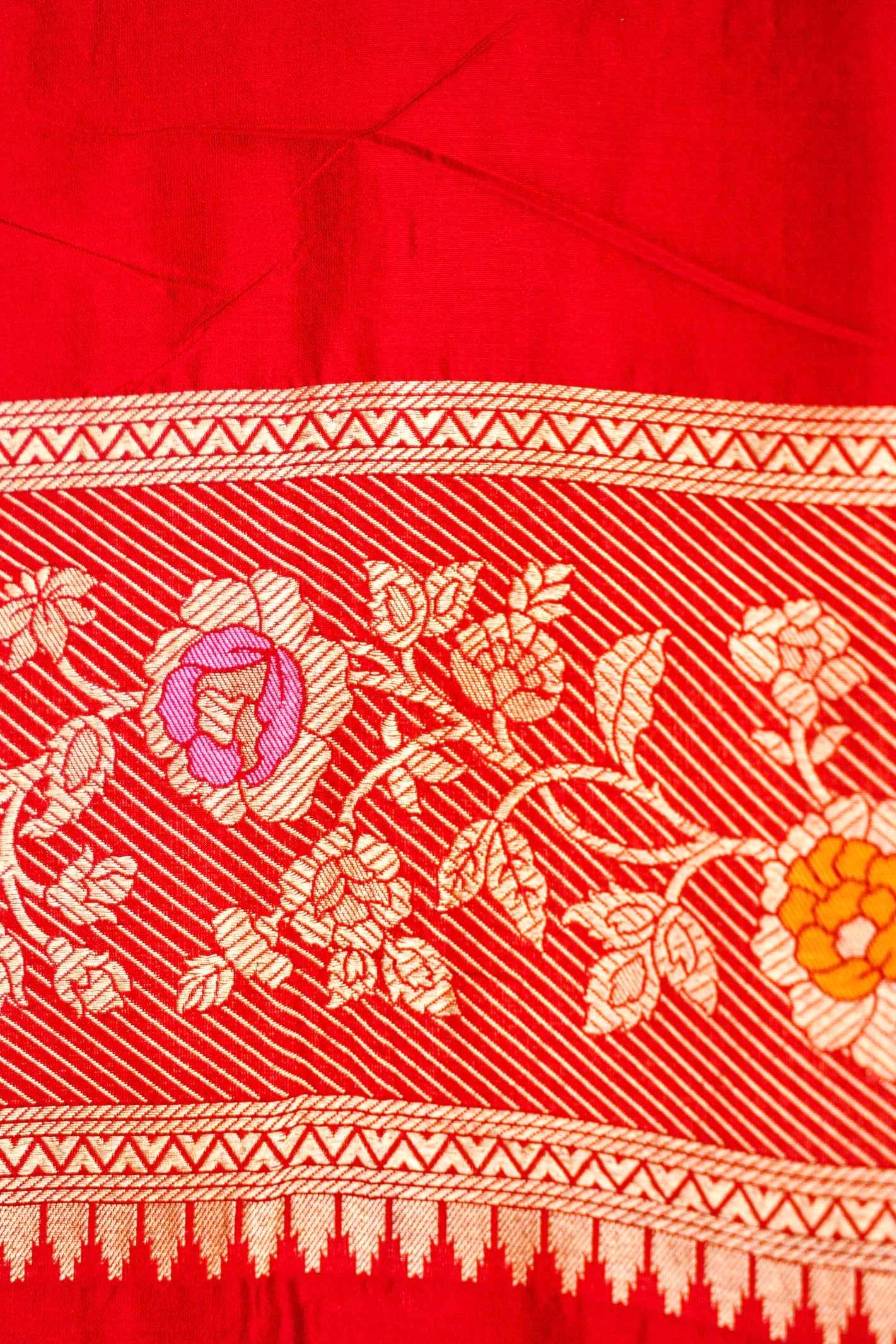 Red Katan Meenakari Banarasi Silk Saree