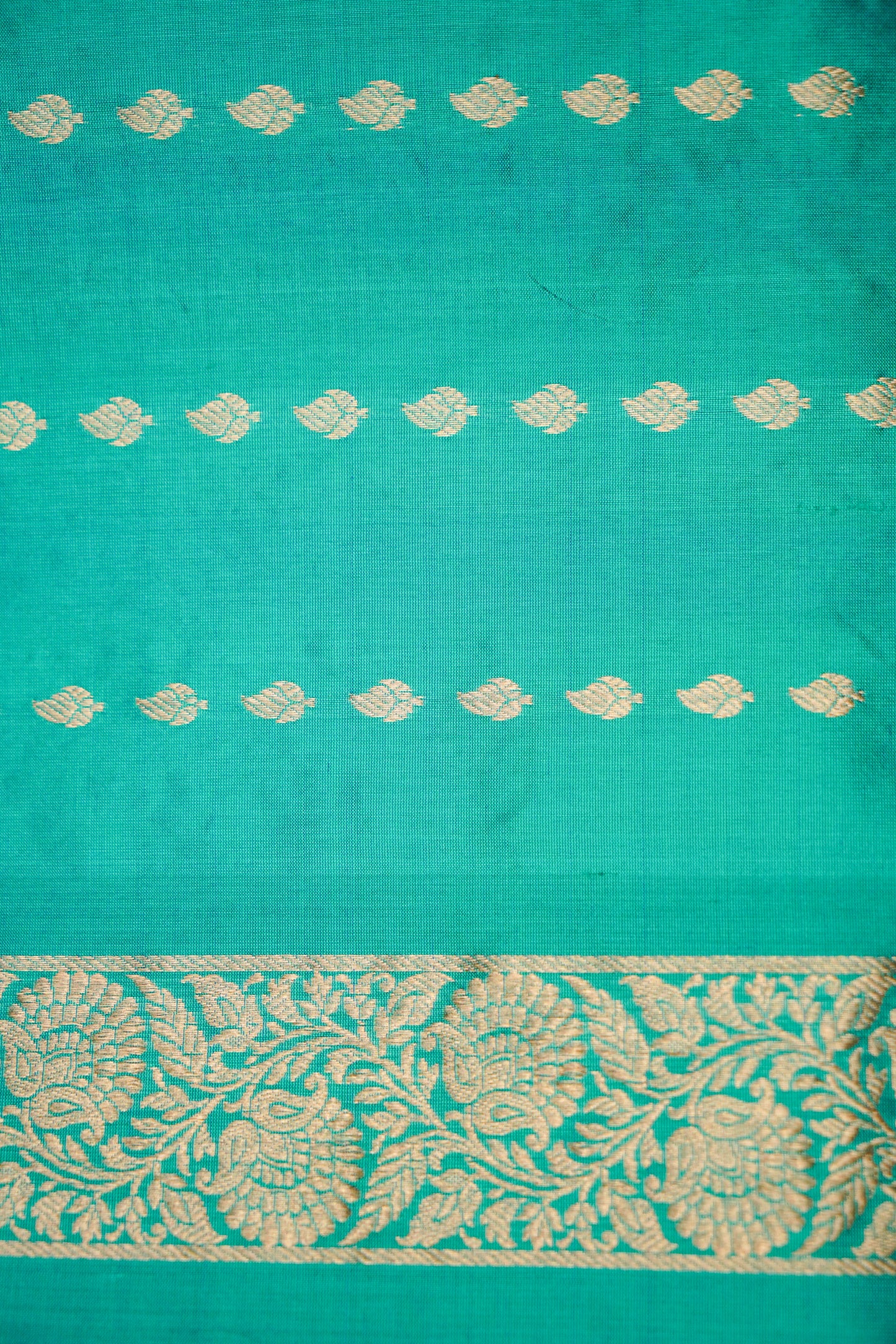 Royal Blue Banarasi Double Kora Katan Silk Saree – Handwoven Heritage Luxury